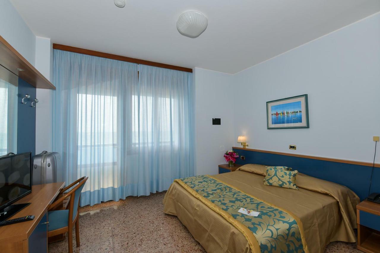 לידו די ג'סולו Hotel Souvenir מראה חיצוני תמונה
