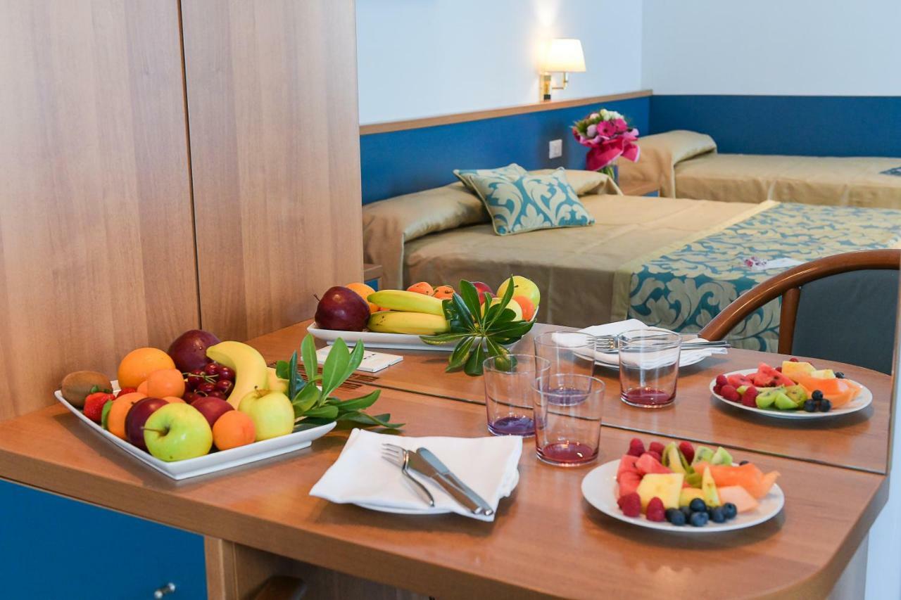 לידו די ג'סולו Hotel Souvenir מראה חיצוני תמונה
